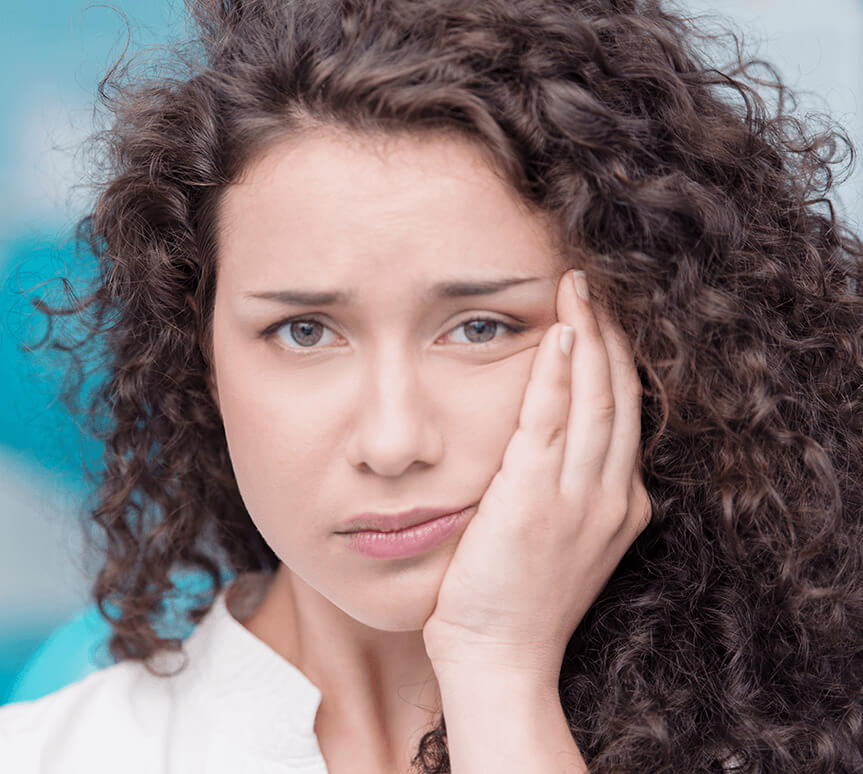 woman with jaw pain